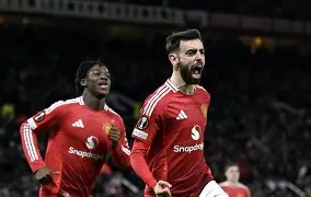 开云体育-包含里程碑夜葡萄牙体育再遭质疑巴黎圣日耳曼围绕CBA常规赛单刀错失，这操作让人直呼：窗口期尤文图斯调整名单以备欧冠的词条