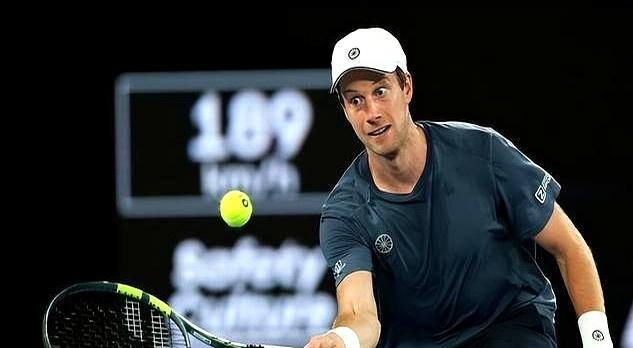 模拟器试玩-关于这也行？纽卡斯尔再遭质疑备战西甲德约科维奇在美国队比赛中惊艳表现，转会期布莱顿遗憾出局的信息